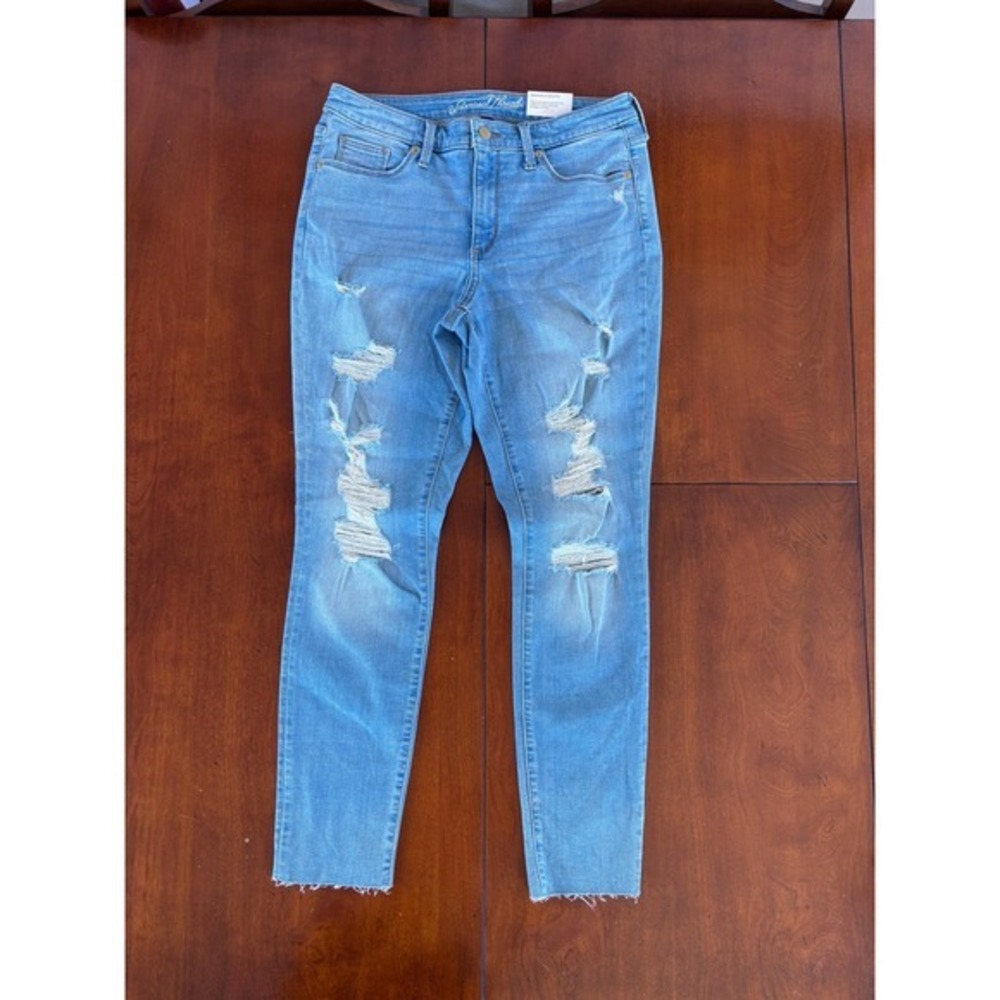Universal Thread Womens Mid Rise Skinny Jeans Light Wash Distressed Raw Hem 10R